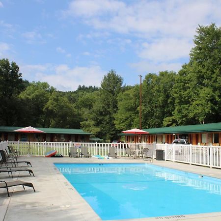 Two Rivers Lodge 브라이슨시티 외부 사진