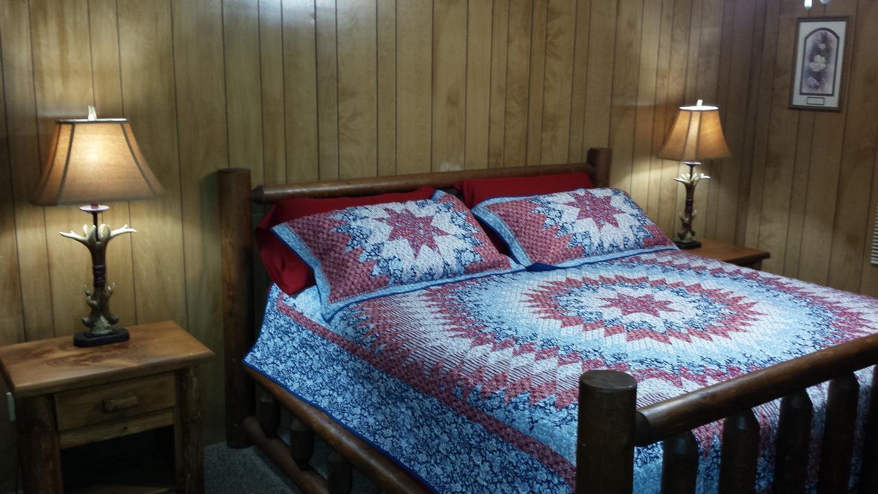 Two Rivers Lodge 브라이슨시티 외부 사진